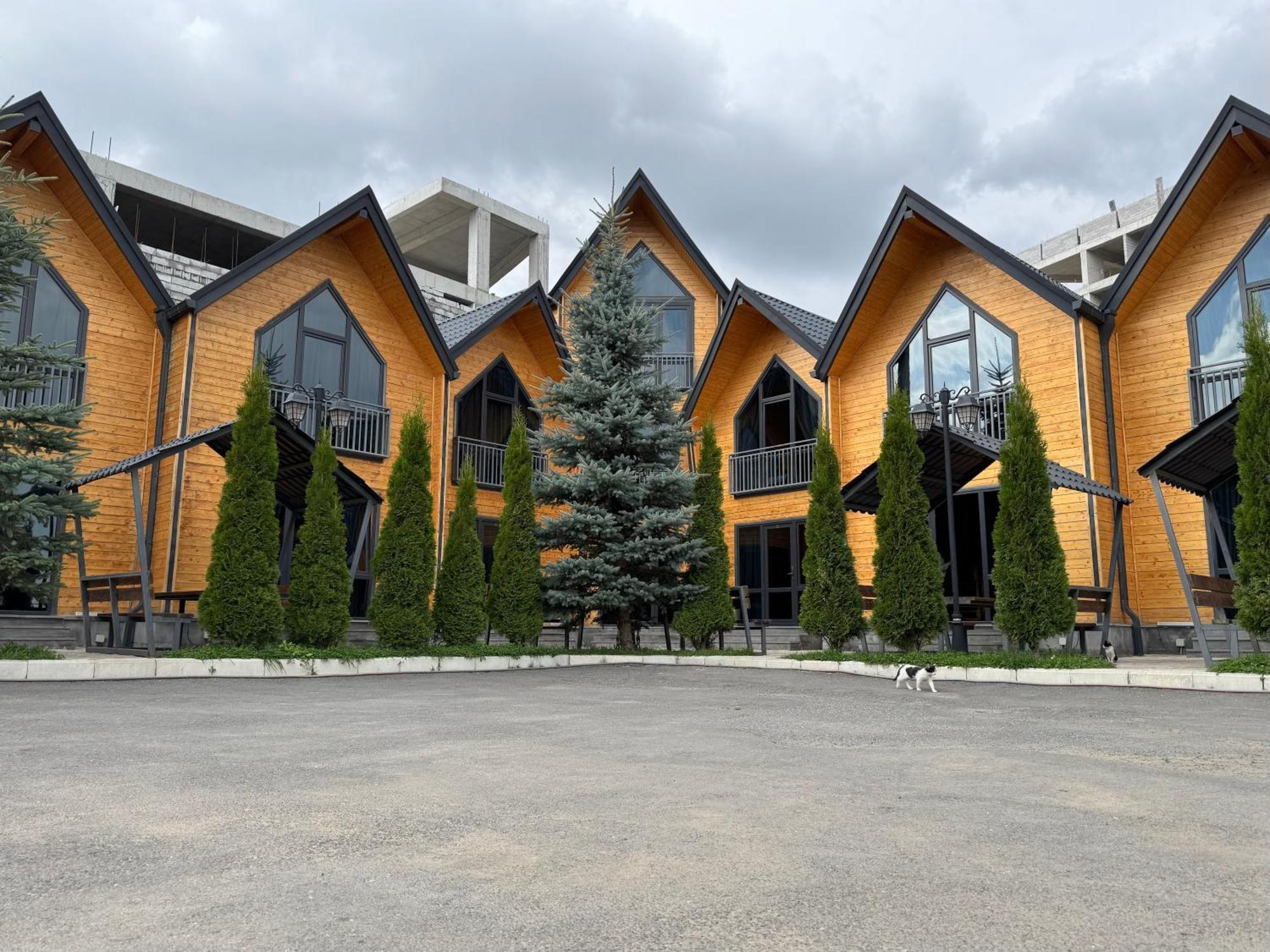 Everest Rest House Tsaghkadzor Ngoại thất bức ảnh
