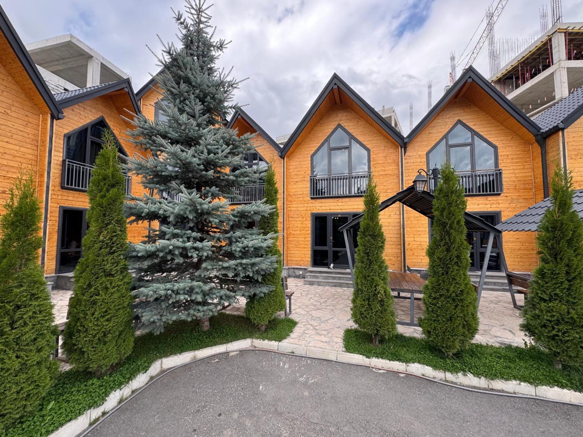 Everest Rest House Tsaghkadzor Ngoại thất bức ảnh