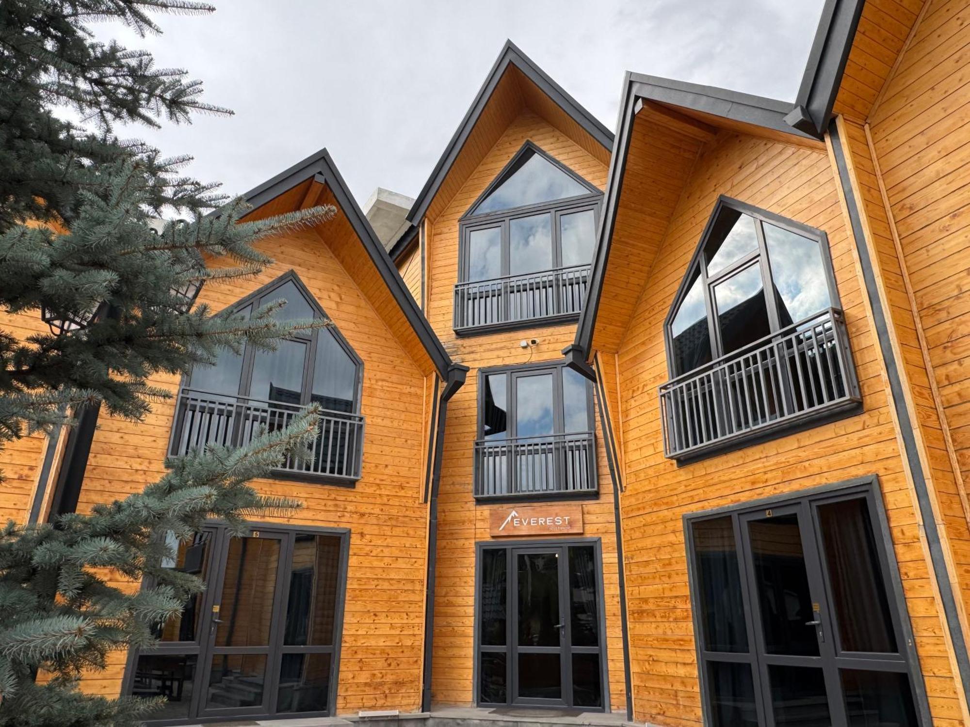 Everest Rest House Tsaghkadzor Ngoại thất bức ảnh