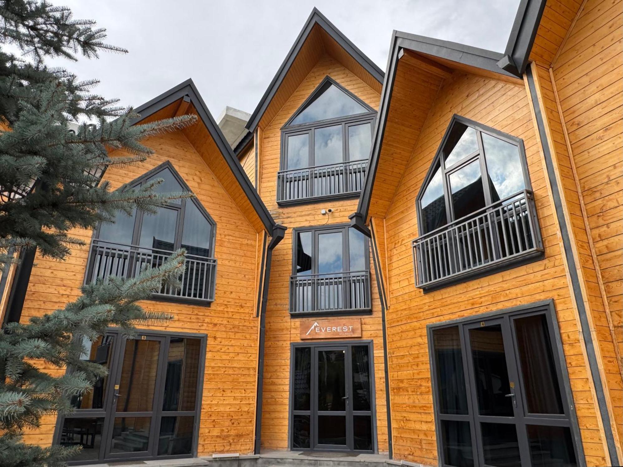 Everest Rest House Tsaghkadzor Ngoại thất bức ảnh